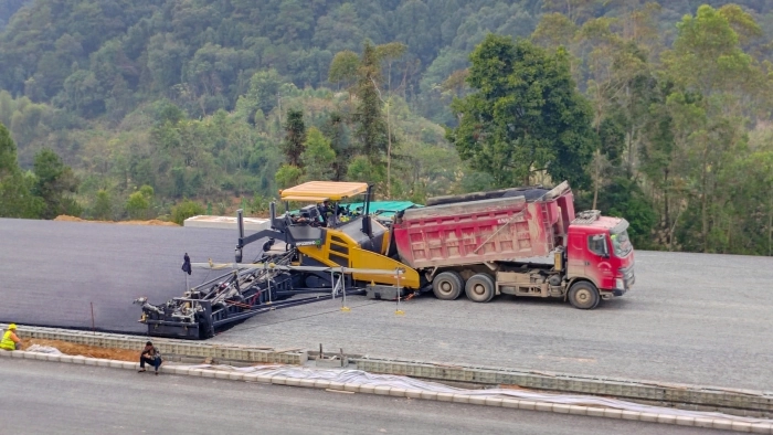 JNHTC MACHINE road paver in Guangdong, China3